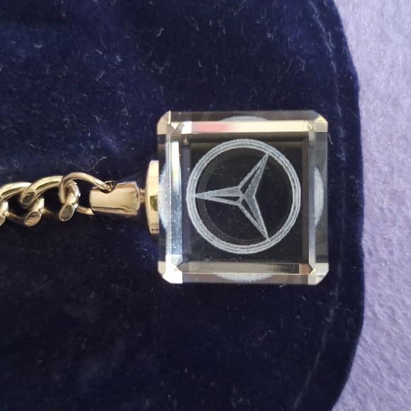 Mersedes Benz Keyring Cube. Keychain - Picture 5 of 7